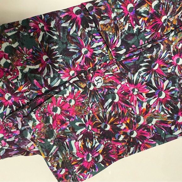 Lululemon Swift Speed High-Rise Crop Leggings in Floral Electric Multi | Sz 4 - Picture 13 of 13